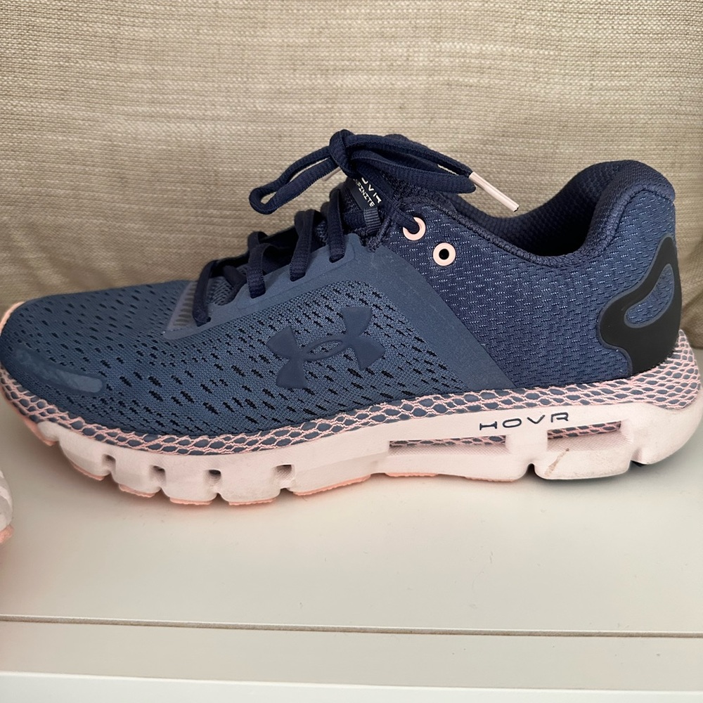 UNDER ARMOUR Women’s HOVR Infinite Navy Blue Size 10